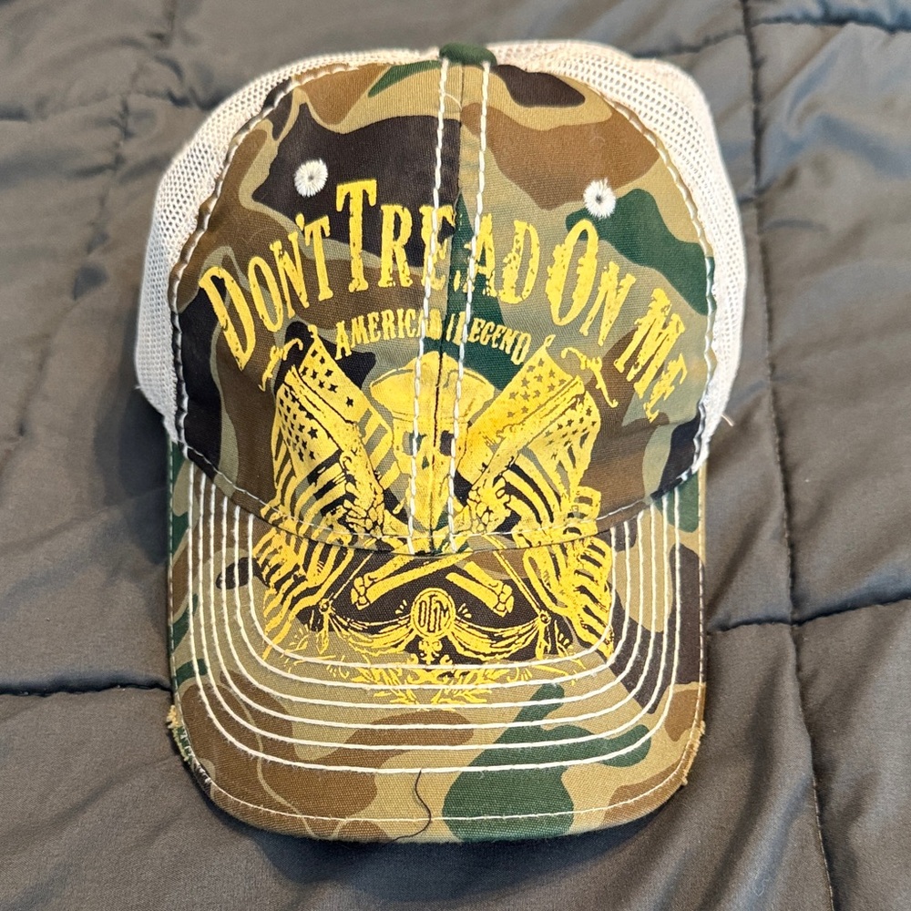 Signature Camouflage Don’t Tread on Me American Legend Hat